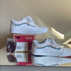 Vans Men’s White Sneakers with Rainbow Stripe